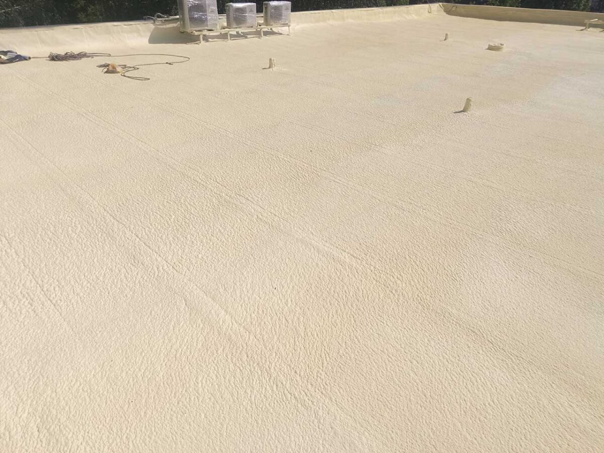 Утепление кровли ППУ административного здания - ХЛК-Технологии ...